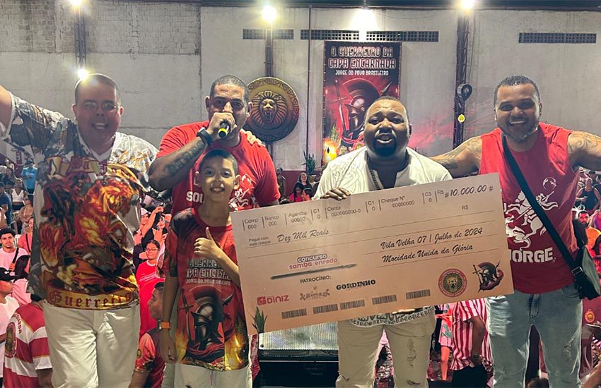 A Mocidade é filha de Jorge! Parceria de Rafael Mikaiá vence disputa de samba-enredo da MUG
