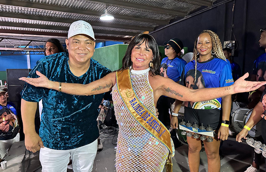 Gretchen é ovacionada durante sua coroação na Eucalipto e declara: ‘Sou a rainha de bateria do povo’