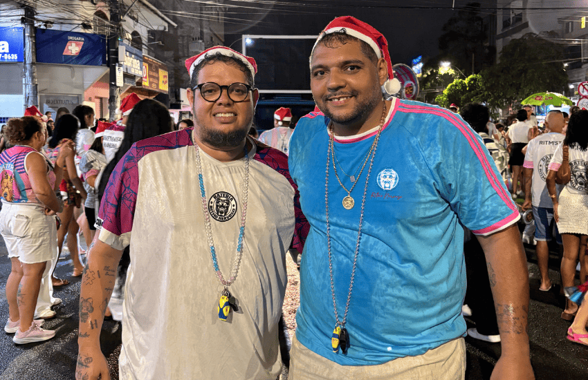 Chegou encerra 2025 na rua com grande atuação da bateria Ritmo Nervoso