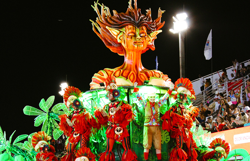 MUG é a grande campeã do Carnaval de Vitória 2026