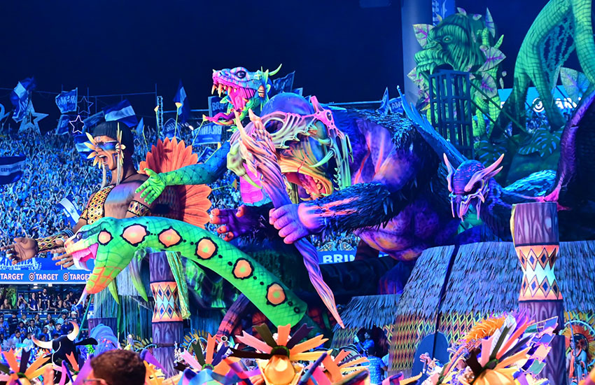 Alegoria do Caprichoso no Festival de Parintins 2026
